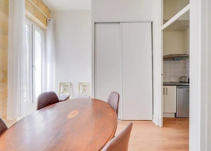 Bel Proche Victoire Apartment